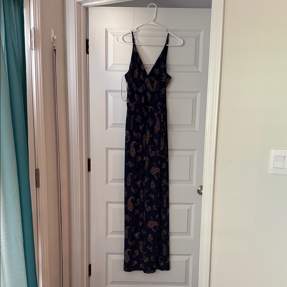 Elegant Navy Blue Paisley Maxi Dress